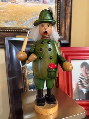 German smoking man hunter incense burner cones, wooden folk art, collectible